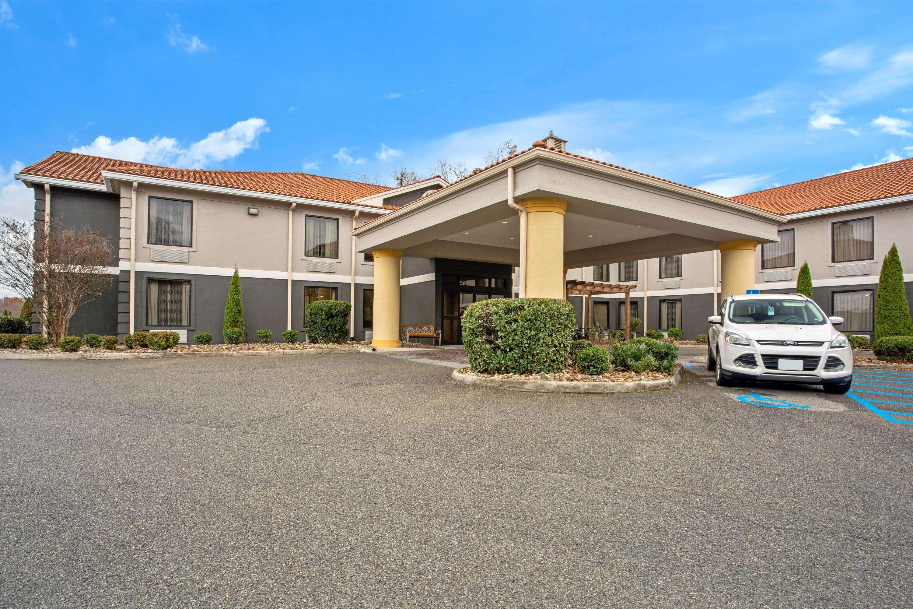 La Quinta Inn By Wyndham Radford Kültér fotó