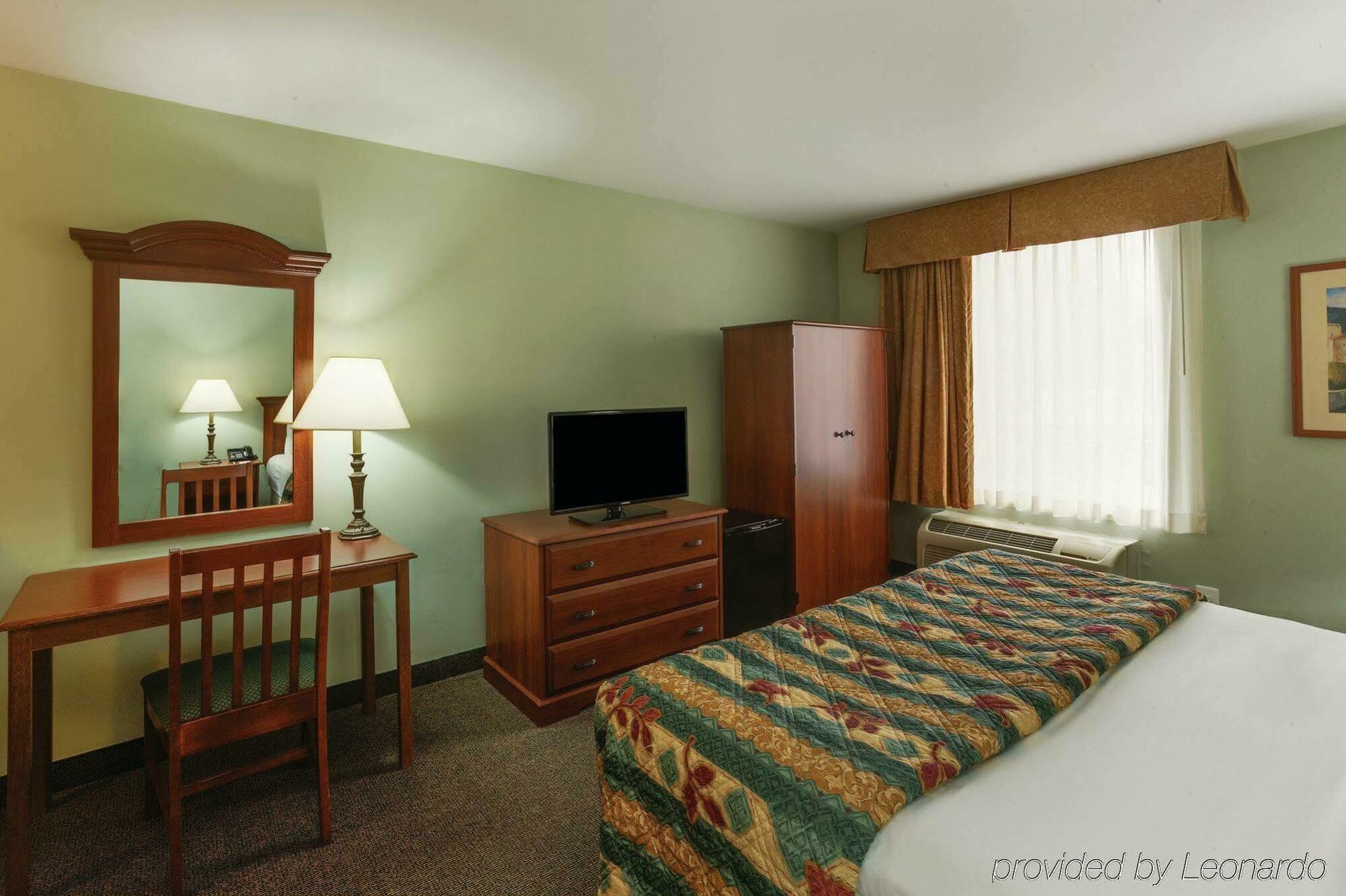 La Quinta Inn By Wyndham Radford Kültér fotó